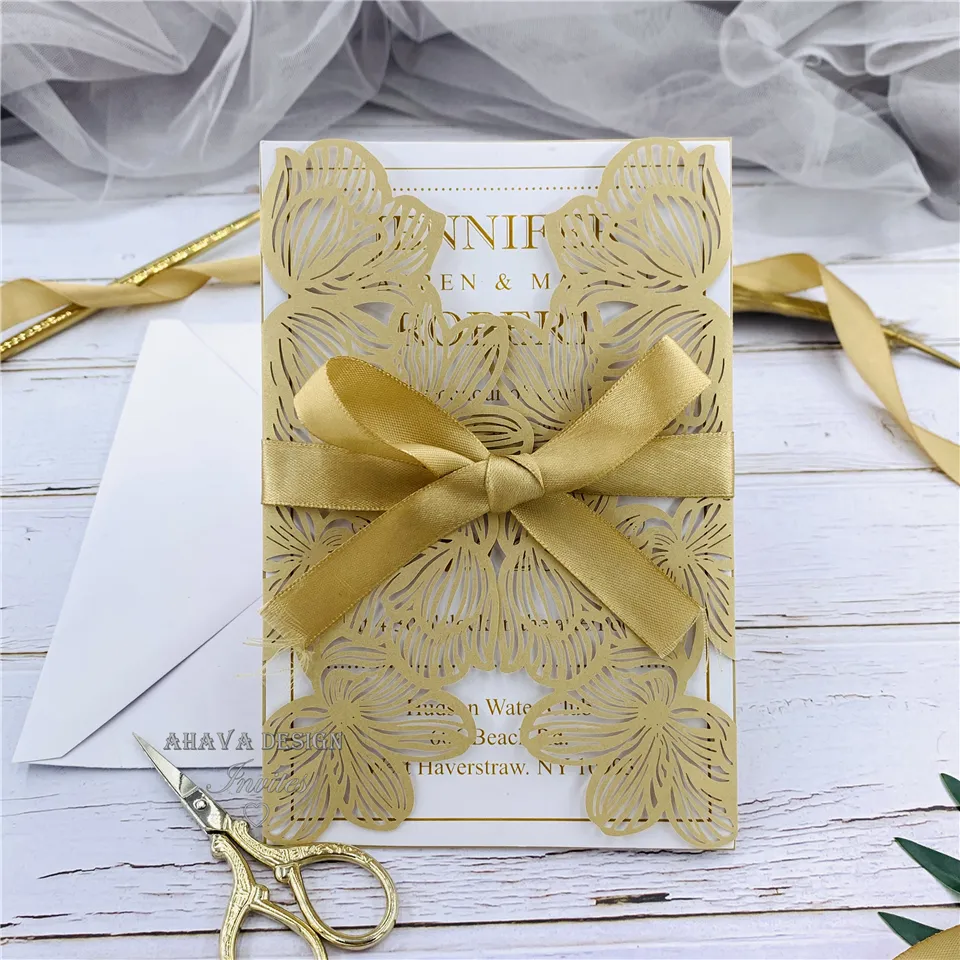 Fantezi romantik altın çiçek lazer kesim düğün zarf ve kişiselleştirilmiş ekli ile davet, 20+ renk mevcuttur
