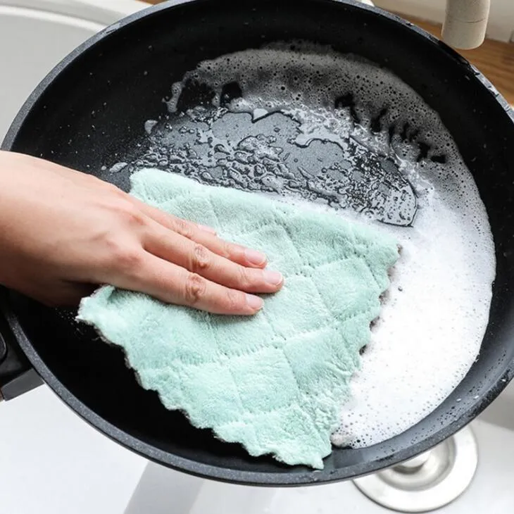 Acquista Stracci da cucina per la casa Gadget Panno per pulizia asciugamano  in microfibra Il panno per pulizia addensato con olio antiaderente può  assorbire il lavaggio