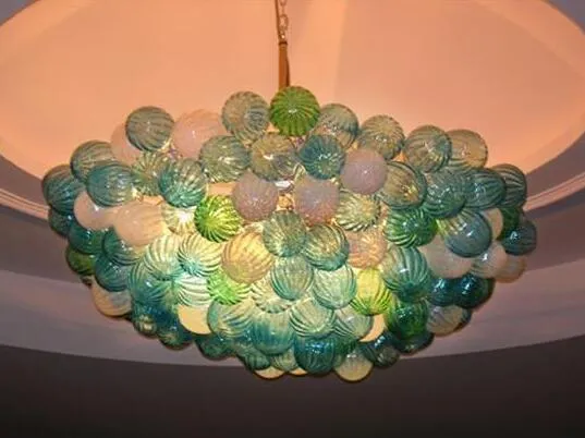 Lampor Modern design Gröna bollar Murano Munblåsta glaskronor Belysningsarmatur LED ljuskrona och hängande lampor