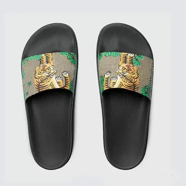 Hot Sale-Slide Sandals Designer Fashion Wide Flat Slippery With Thick Sandals Slipper Flip Flops taille 36-45