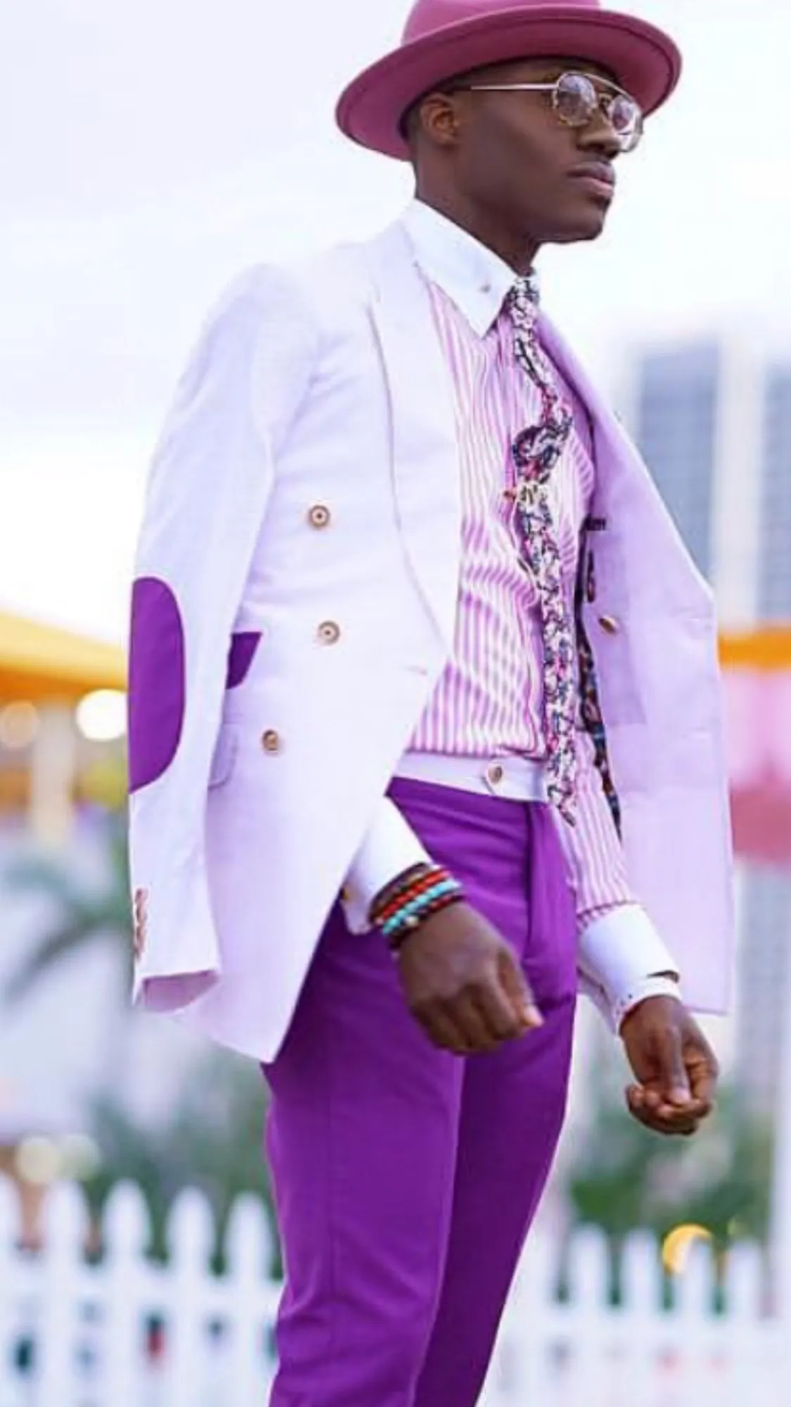 Nowy styl podwójny szczyt Lapel Men Suits PROM TUXEDOS Boy Party Blazer Spodery Suits Kurtka Krawat K24320C