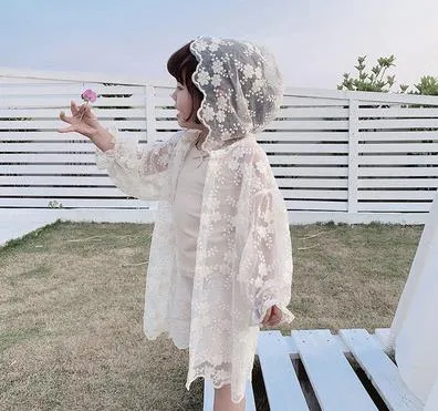 15543 Baby Girls Sunscreen Clothing Lace Flower Embroidery Hooded Coat Girl Children Outwear Coats Beige