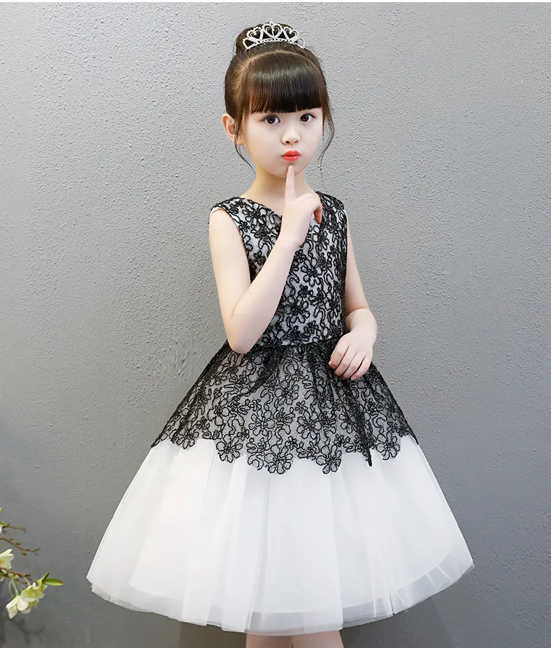 Uroczy Czarny / Biały Koronki / Tulle Kolana Dziewczyna Suknie Kwiat Girl Dresses Princess Party Dresses Child Spódnica Custom Made 2-14 H319521