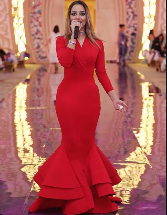 Saudyjskie arabskie Długie Rękawy Czerwone Suknie Wieczorowe V Neck Tier Ruffles Spódnica Długie Rękawy Formalne Suknie 2018 Party Party Suknie Celebrity Sukienki