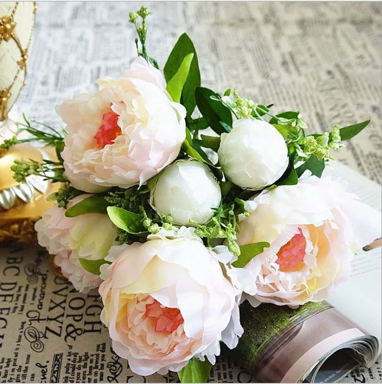 Peonie artificiali Fiori di seta vero tocco Foglia finta Decorazione per la casa e la festa nuziale 7 teste di fiori di peonia