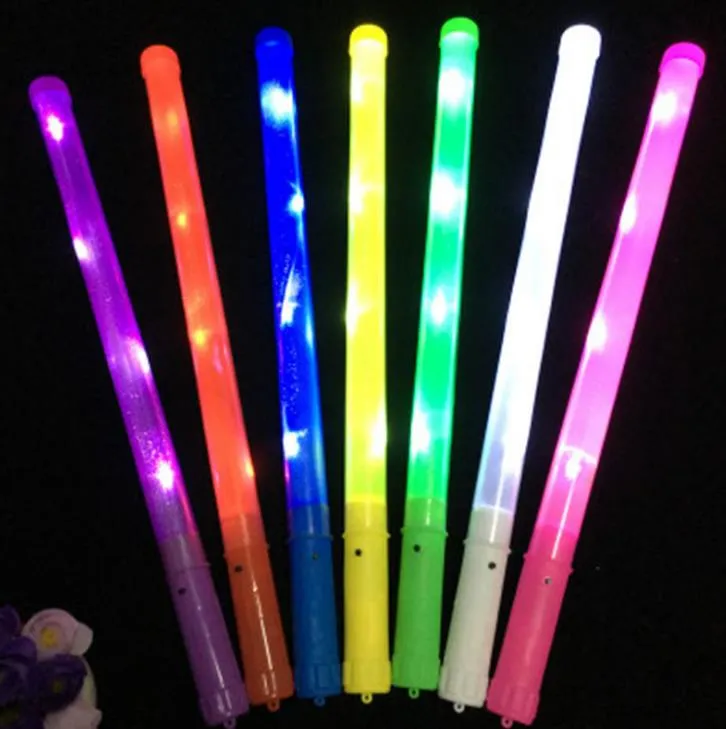 LED Glow Stick Flashlight Light up Clignotant Sticks Wand for Party Concert Event Cheer Atmosphere props Enfants Jouets parfait prix cadeau