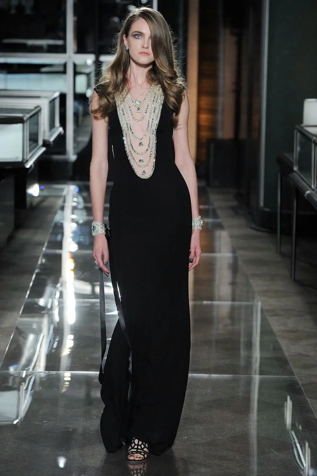 Reem Acra Satin Evening Dress Red Sweep Train Crystal Beaded Trumpet  Mermaid Gown from Dhgate Prom Dresses - price 134.98
