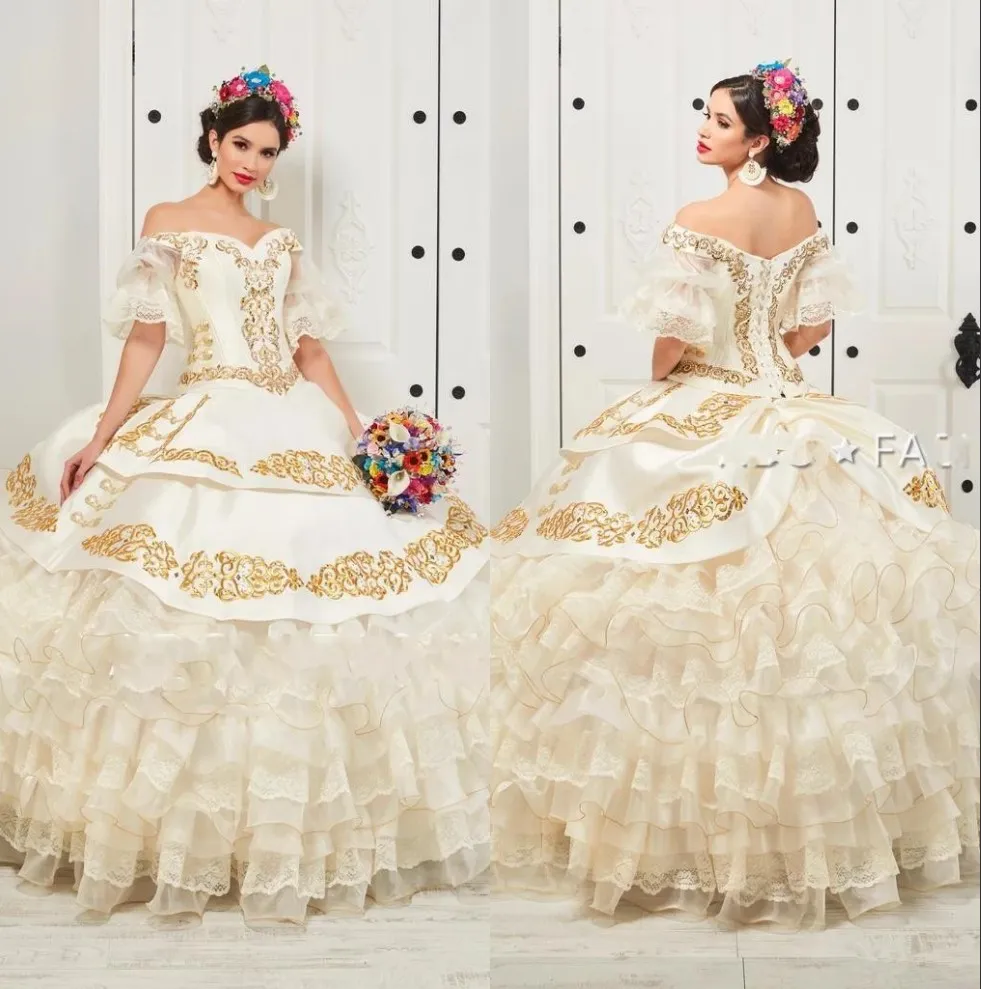 Ruffled Floral Charro Quinceanera Suknie 2020 Off Buffy Buffy Spódnica Złoto Haft Koraliki Księżniczka Sweety 16 Girls Masquerade Prom Dress