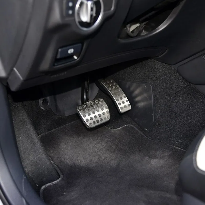 Accelerator Bromspedal Dekoration Klistermärken för Mercedes Benz W177 W247 GLB A B Class Interior Rest Pedal Anti-Slip Tillbehör