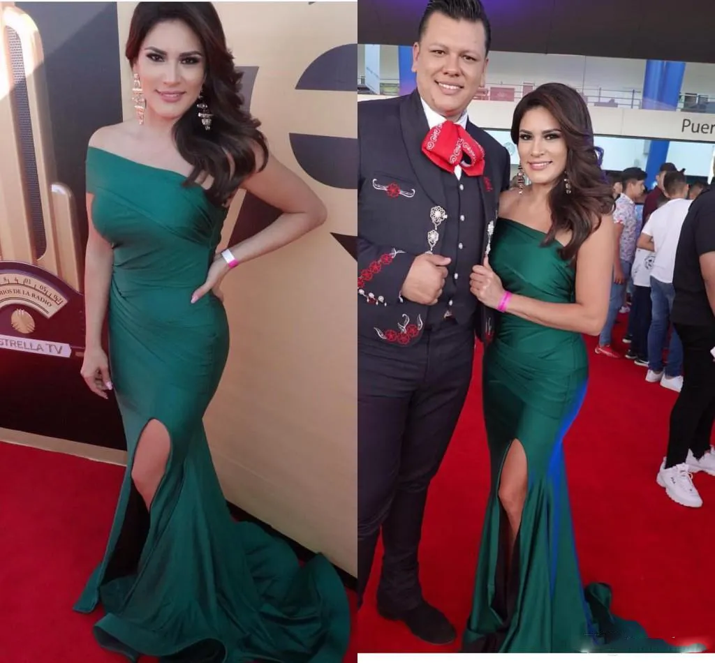 Verde Esmeralda Dividir Longo Prom Vestido de Charme de Um Ombro Sem Mangas ruched plissado Formal celebridade Evening Sexy Árabe Sereia Vestidos de Festa