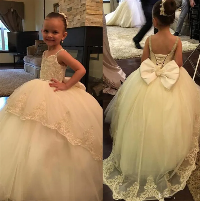 Splendido abito da principessa con fiocchi di perle Appliques Abito da ragazza di fiore per matrimoni Abiti da ballo senza schienale Occasioni speciali per 2-13 anni