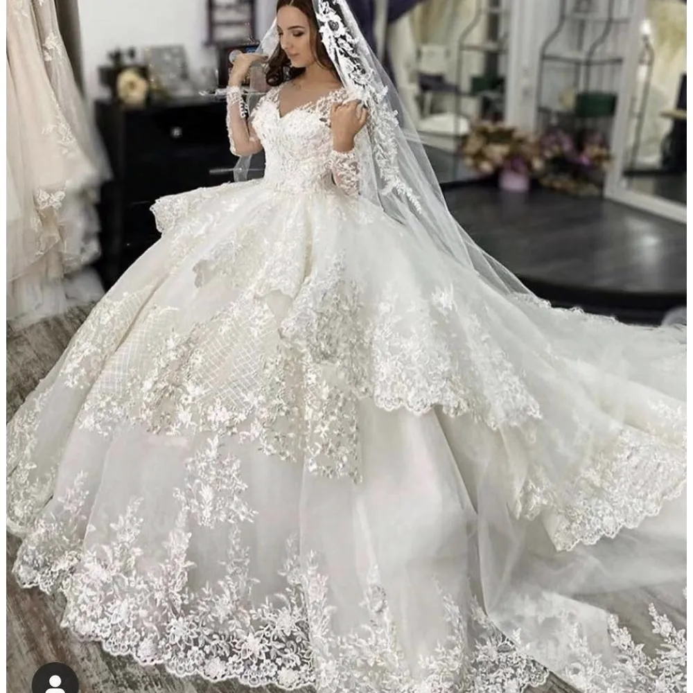 Vår 2020 Prinsessan Långärmad bollklänning Bröllopsklänningar Högkvalitets katedral Long Tail Women Fashion Vestidos de Novia Robe de Mariage