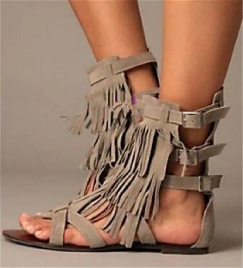 Mode occidentale femmes bout ouvert daim cuir glands plat gladiateur sandales boucles sangle franges sandales plates bohême sandales