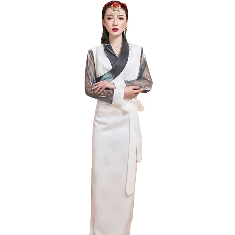 Abbigliamento Da Donna Tibetano Tradizionali In Nepal Costumi