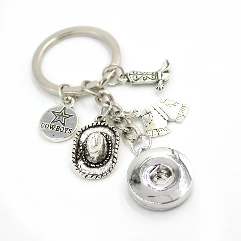 Nyankomst Partihandel 18mm Snap Smycken Cowboy Nyckelring Handväska Charm Western Cowboys Hatt Stövlar Snap Keychain Nyckelring Presenter för män kvinnor