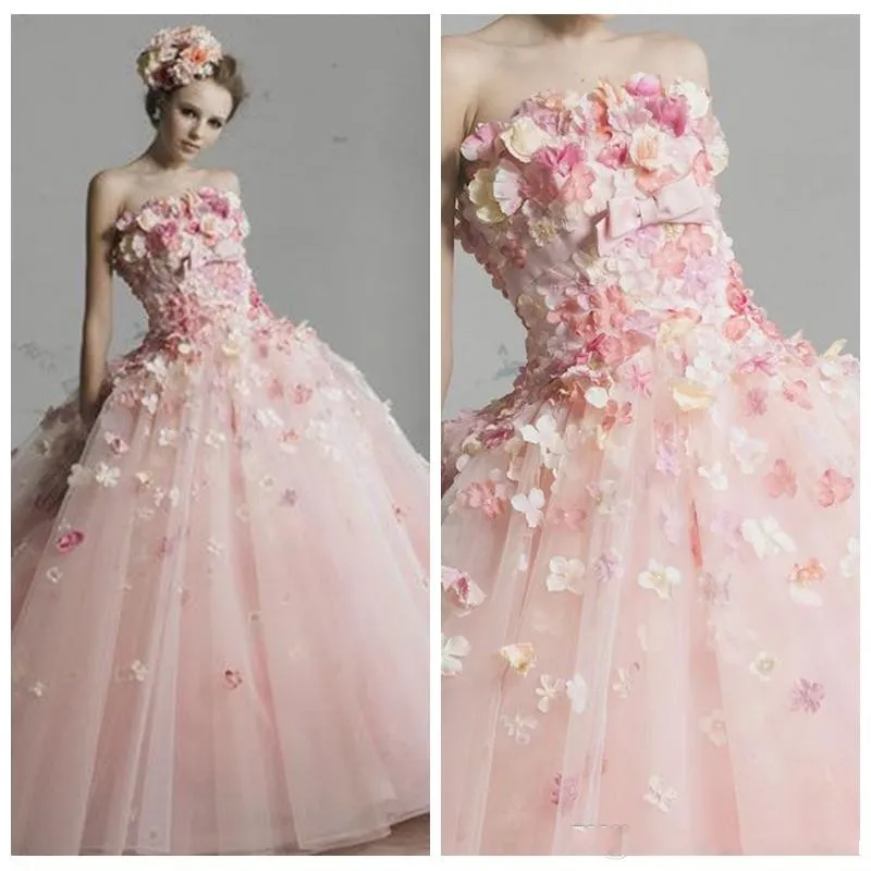 Beautiful Princess Ball Gowns Quinceanera Dresses 2019 Strapless Organza Masquerade Gowns Sweet 16 Girls robe de mariée