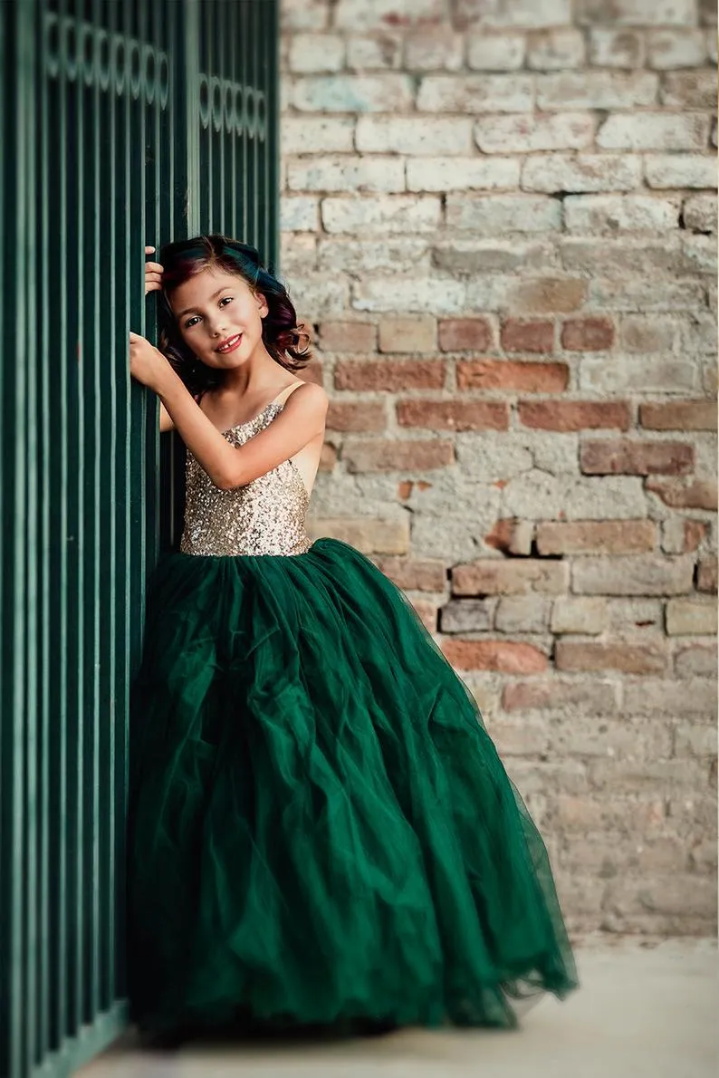 Glitz Tutu Emerald Green Flower Girls Dresses 2022 Halter Backless Gold Squeins Top Tulle Country Long First Communion Dress267i