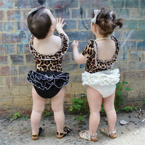 4 sztuk Nowa Moda Baby Girls Ubrania Zestaw 2020 Lato Backless Leopard T-shirt Topy + Denim Shorts Bloomers Headband Bebek Giyim