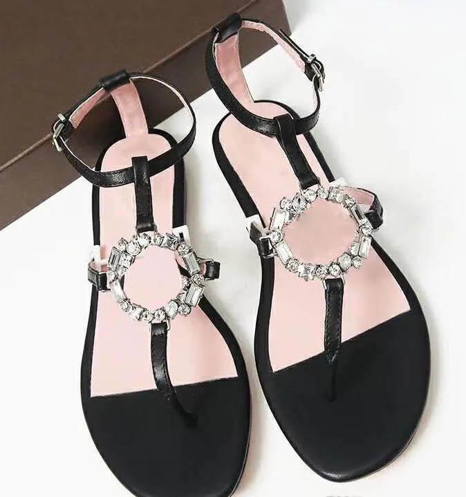 2019 fashion design donna scarpe estive Dettagli catena in metallo Sandali fatti a mano Catena hardware fibbia oro Sandali in pelle moda