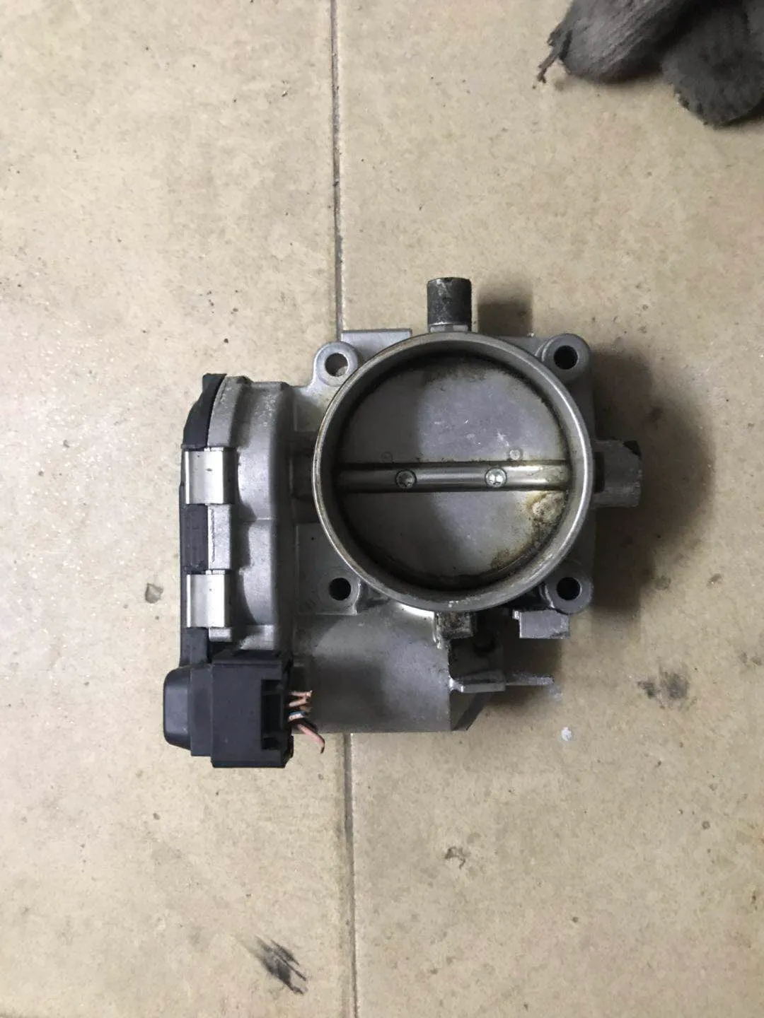 OEM 1131410125 Motor Emme Motor Gaz Kelebeği Vana Vanası 2000-2006 Mercedes Benz W220 S500 S430