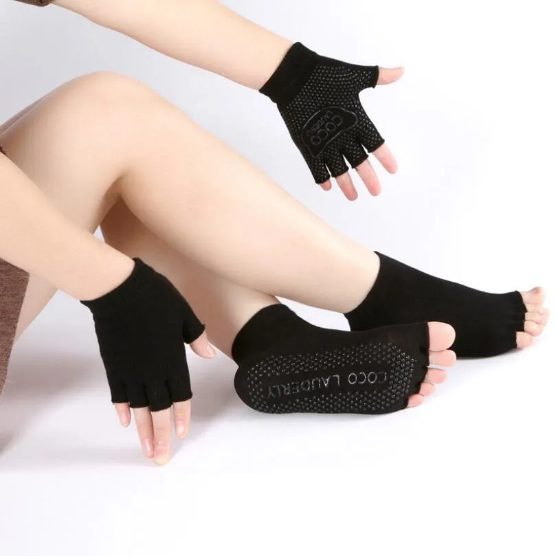Non-Slip Yoga Toe Socks - Black KIMJALY