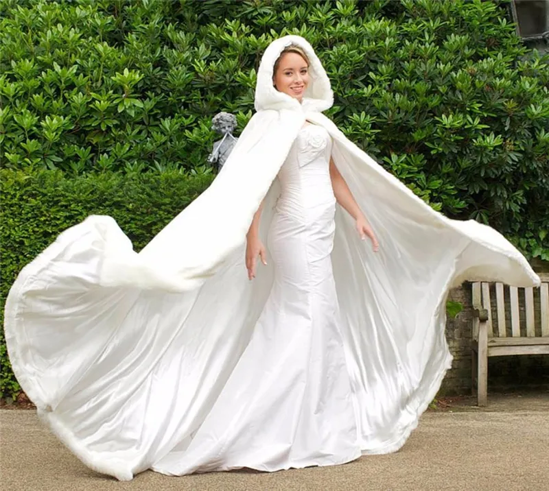 2019 New Sexy Bianco Avorio Caldo Mantella da sposa Pelliccia invernale Giacca da donna Mantelli da sposa Cappotto lungo da sposa con cappello AL07