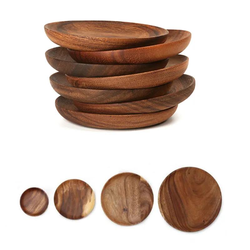 4つのサイズの自然な木製の丸いフルーツの皿ケーキスナックプレートソリッドウッドテーブルウェアのための台所