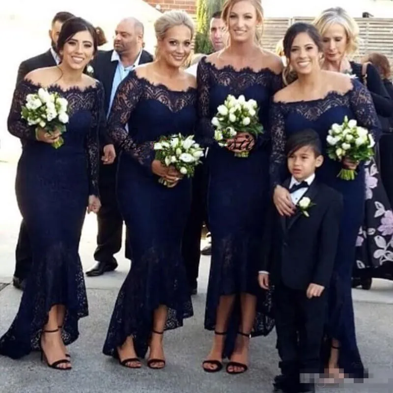 Vintage Lace Navy Blue Mermaid Bridesmaid Klänningar Av Skulder Te Längd 2019 Custom Made Plus Size Långärmad Maid of Honor Gown