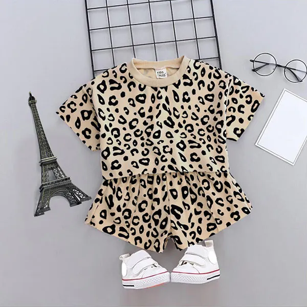 New Summer Baby Girls Set Kids Children Leopard Clothes Suit Short Sleeve Tops Tshirt + Shorts Girl 2pcs Outfits 14831