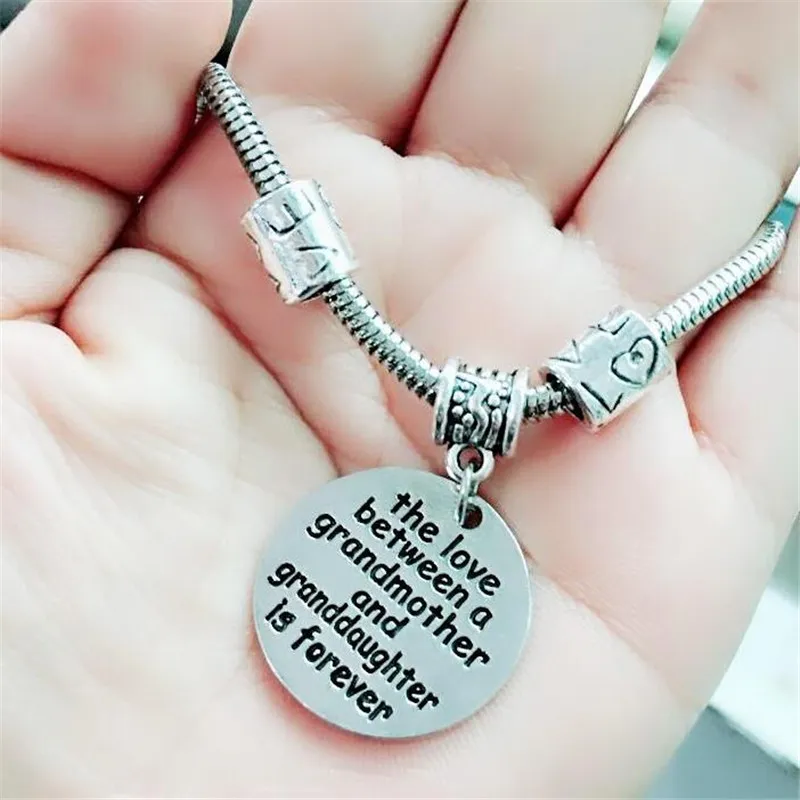 Consulaat afstuderen Tonen De liefde tussen grootmoeder en kleindochter is voor altijd charme vrouwen armband armband familie sieraden cadeau Consulaat afstuderen Tonen De liefde tussen grootmoeder en kleindochter is voor altijd charme vrouwen armband armband familie sieraden cadeau