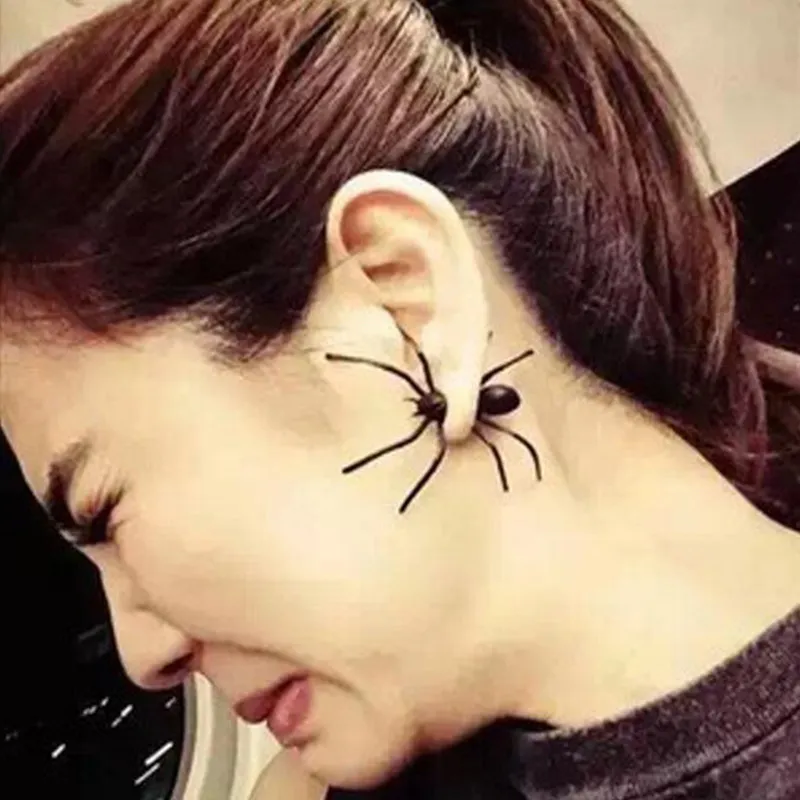 Wholesale Spider Ear Stud Earrings Halloween Decoration 3D Creepy Black for Haloween Party DIY Decoration Home Decoration drop ship