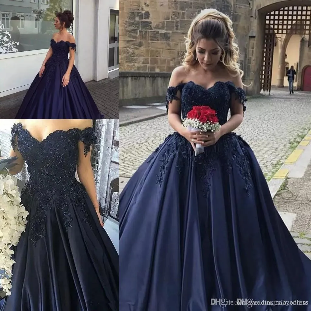 Ciemna Granowa Suknia Balowa Quinceanera Suknie A-Line Off Ramię Koronki Aplikacje Koraliki Wieczór Prom Suknie Junior Sweet 16 Vestidos DE 15 Anos