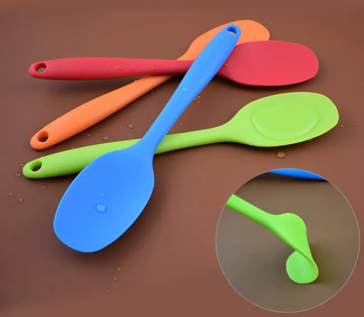 Flexible Résistant À La Chaleur Intégrer Poignée Silicone Cuillère Multifonction Scoop Grattoir Spatule Crème Glacée Pelle À Gâteau Cuisine Outil SN4287