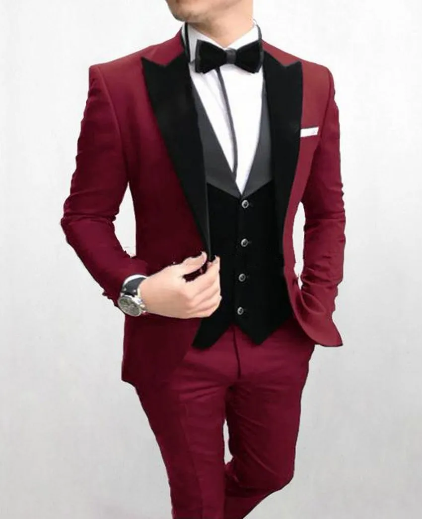 Red velvet peak lapel Suit