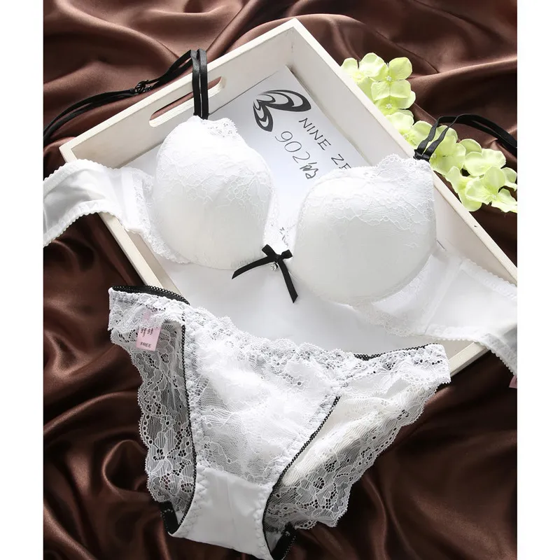 Wholesale HOT Japanese Beautiful Back Sweet Girls Push Up Bra Set Sexy Lace  Deep V Women Underwear Bra Set Back,White,Pink Color INQj# From Cnths,  $17.59