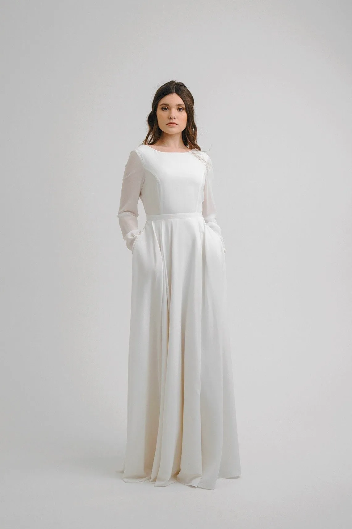 2020 Chiffon Modest Wedding Dress Boho Långärmade Simple Low V Back Custom Made Bogemian Informal Beach Bridal Gowns Enkel A-Line