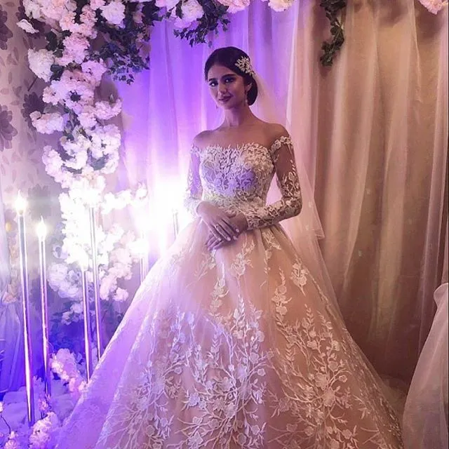 Petite Plus Size Bridal Ball Princess Long Sleeve Wedding Gown With Long Sleeves V Neckline And Off Shoulder Design From Babynice666 164.83 DHgate.Com
