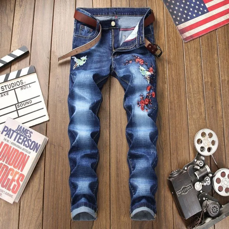 Men's Jeans Brand Chinese Style Floral Embroidery Full Length Mens Denim Pants Straight Runway Fashion Washed Elastic Trouser305k