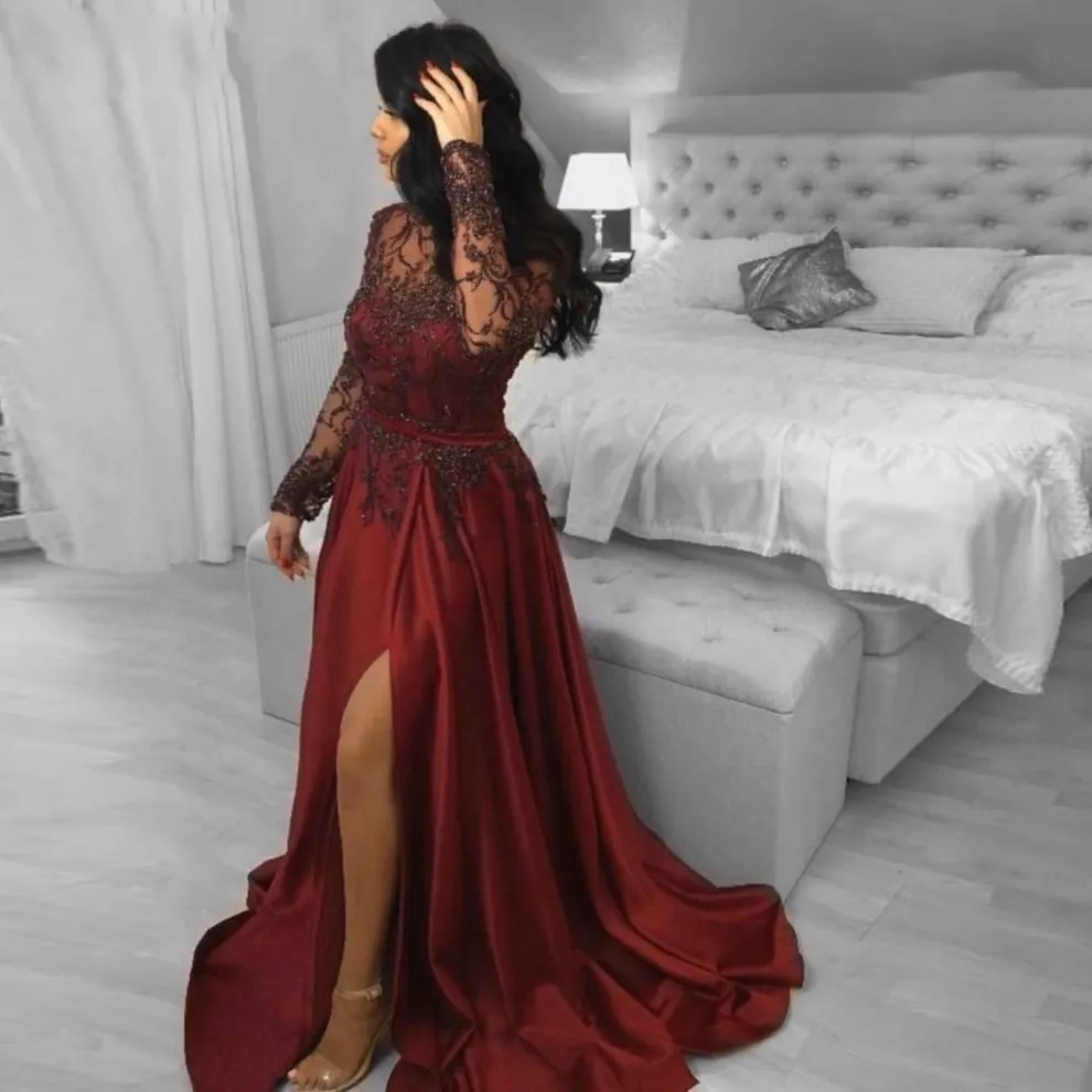 2020 Donkerrood Plus Size Avondjurken Vestidos de Fiesta Illusie Lange Mouwen Kralen Kant Been Side Slit Avondjurken Formele Jurken