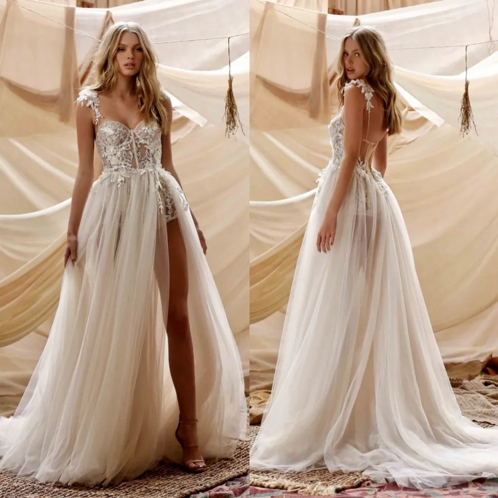 Superbes robes de mariée perlées Berta Beach Sweetheart Neck Une ligne Appliqued Side Split Robes de mariée Paillettes Balayage Train robe de mariée