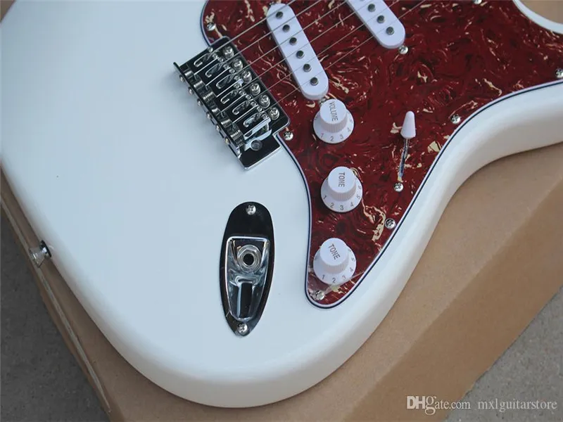 Chitarra Elettrica E Registratore Sul Rosa Fotografia Stock - Immagine