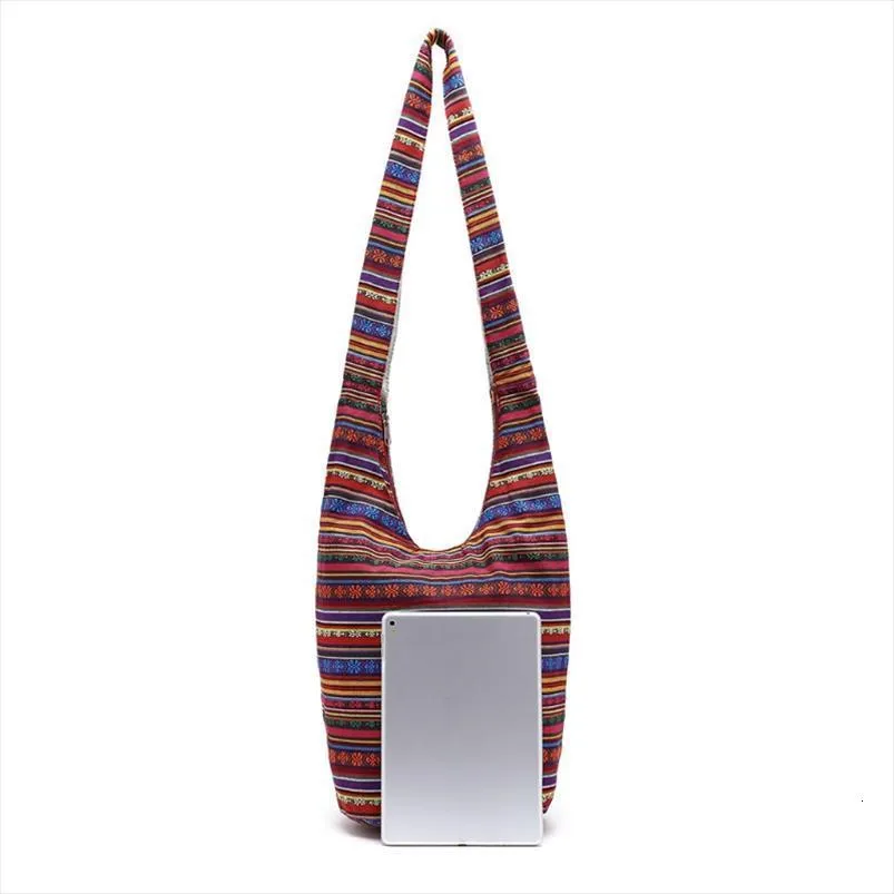 Womens hippie hotsell crossbody bag