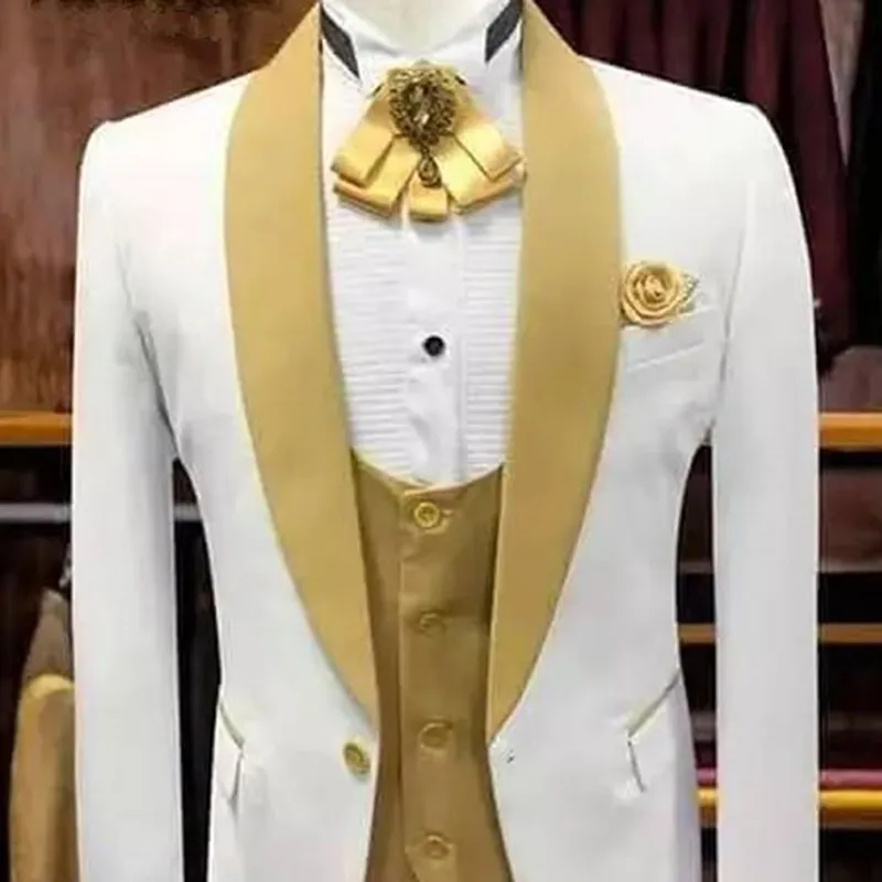 White Wedding Tuxedos for Groom with Gold Shawl Lapel 3 Piece Custom Slim fit Men Suits Set Jacket Vest Pant Man Fashion Clothes290Z