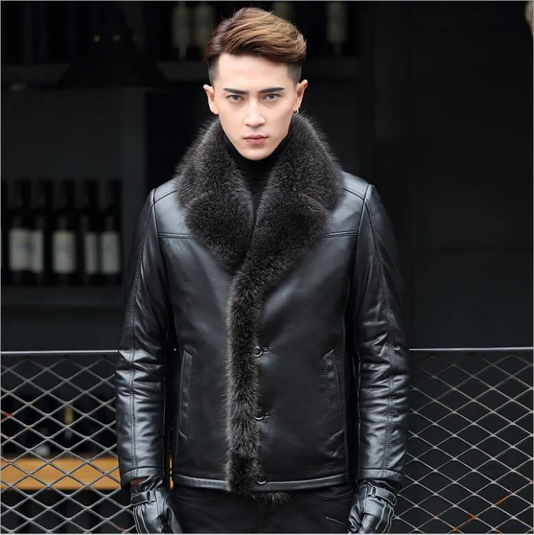 Cappotto in pelle moda inverno maschio Genuine Raccoon Fur Collo Giacca in pelle Pelliccia In Pelliccia Integrato Uomo Spessa calda sottile sensazione pelliccia cappotto