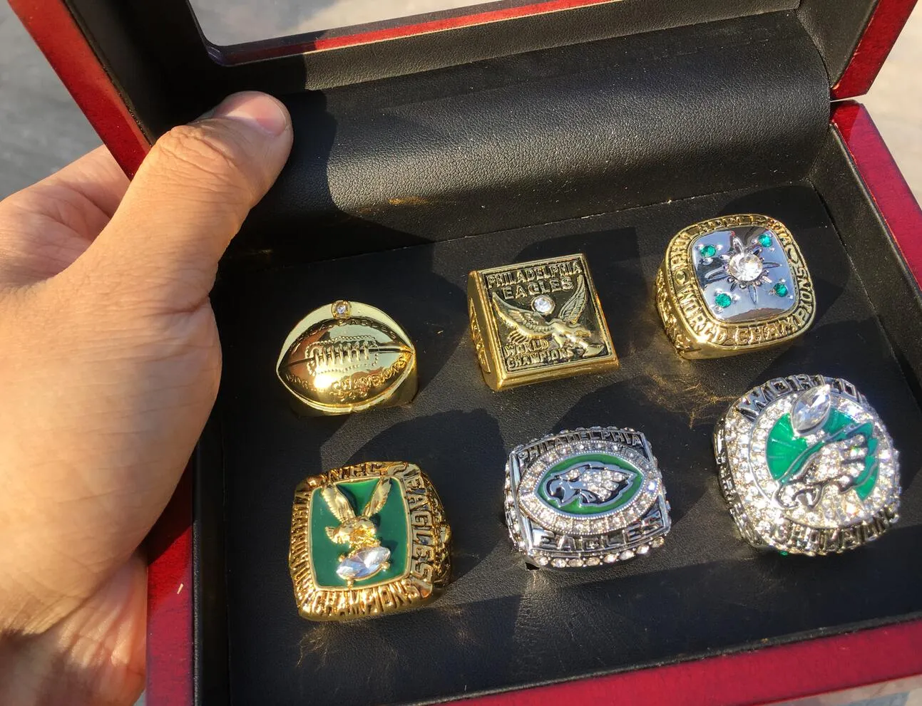 Филадельфия 6pcs Eagle American American Football Team Ring Ring Set с деревянной коробкой Souvenir Men Fan Gift 2019