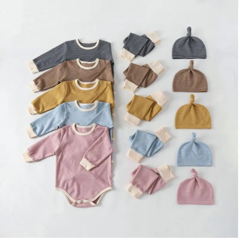 Ropa de diseñador para niños Conjuntos de ropa de tres piezas para bebés Monos Pantalones de manga larga a rayas Conjuntos con sombrero Monos para recién nacidos Prenda LSK512