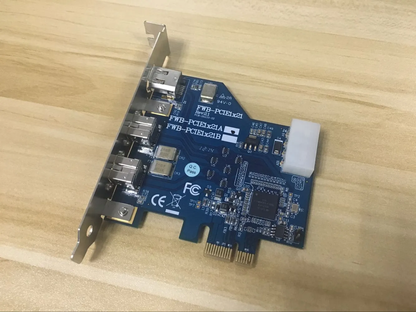 Für IOI FWB-PCIE1X21A/B PCI-E bis 1394B HD DV Capture Card 800M Industriekamera