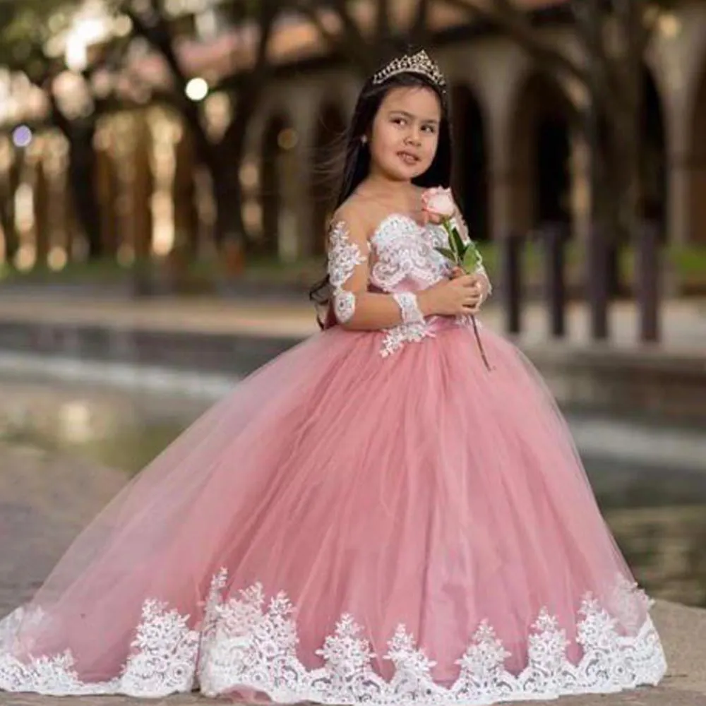 Schattige roze meisjes jurk vestidos de desfile de niñas illusie lange mouw witte kant applique baljurk eerste heilige communie jurk afstuderen