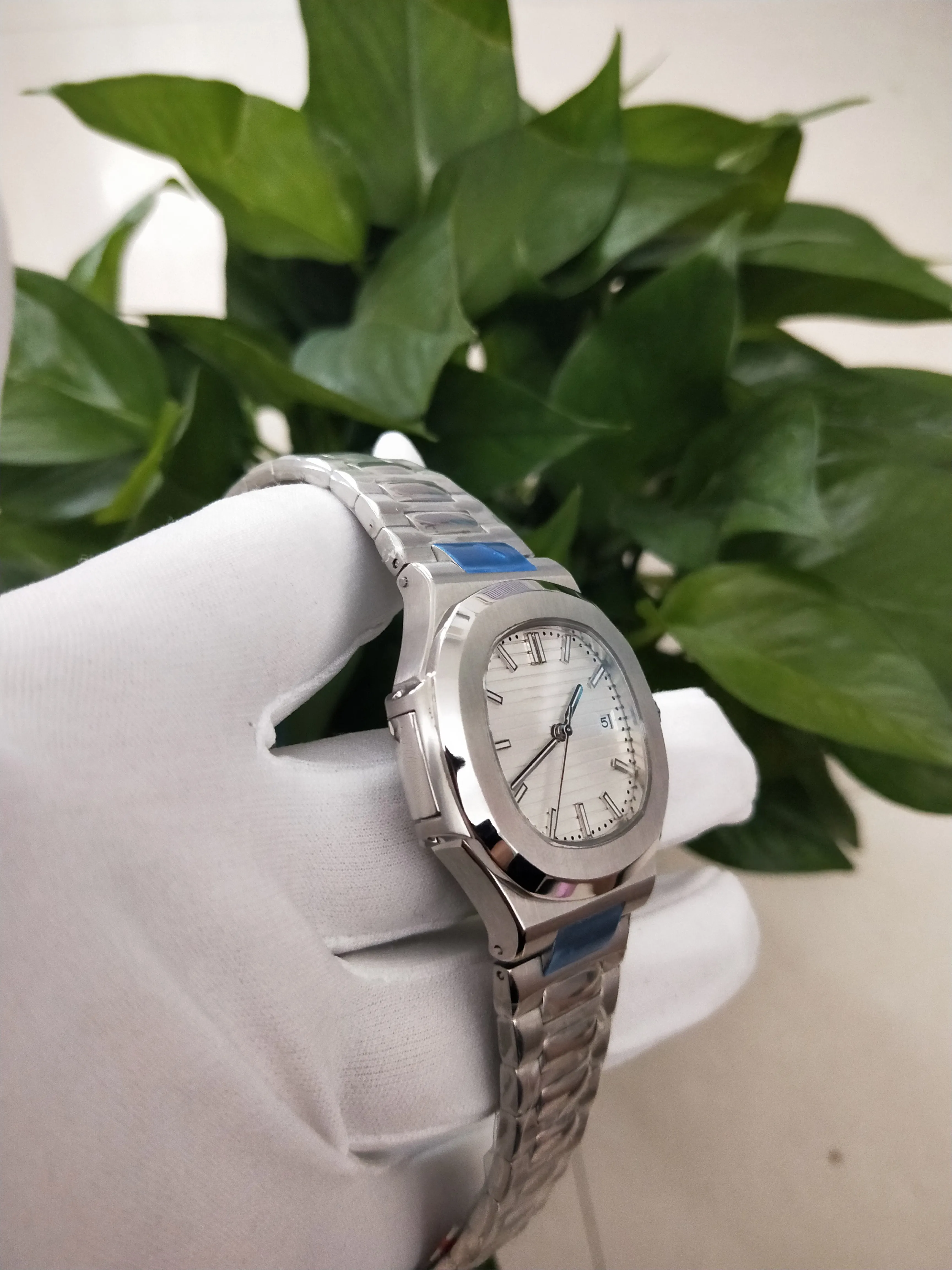 Classic Series -Selling Nautilus 5711 1A -011 Biała tarcza ze stali nierdzewnej 40 mm Asia Eta Ruch Automatyczne zegarki męskie 278s