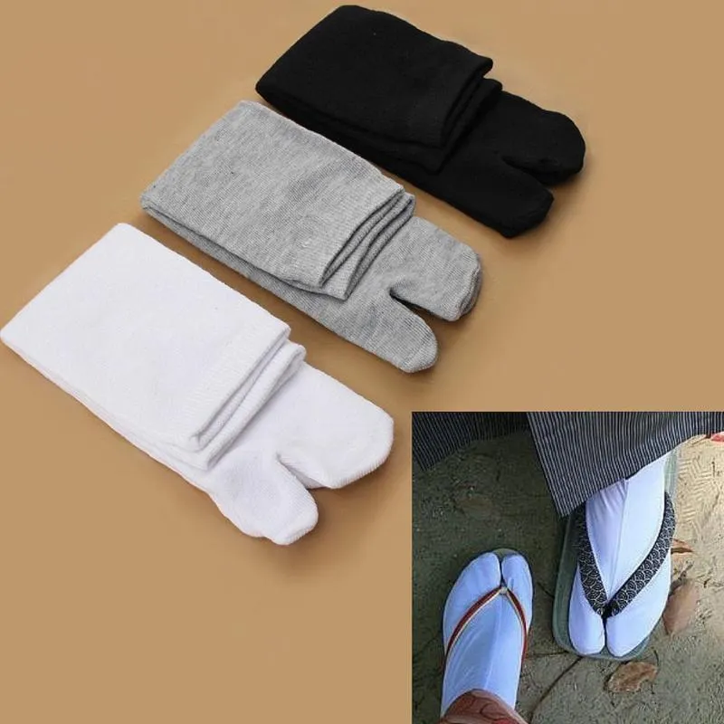 Мужские носки 1Pairs Японские шлепанцы сандалия с разделением пальца унисекс два пальца черно -серого серого кимоно Гета